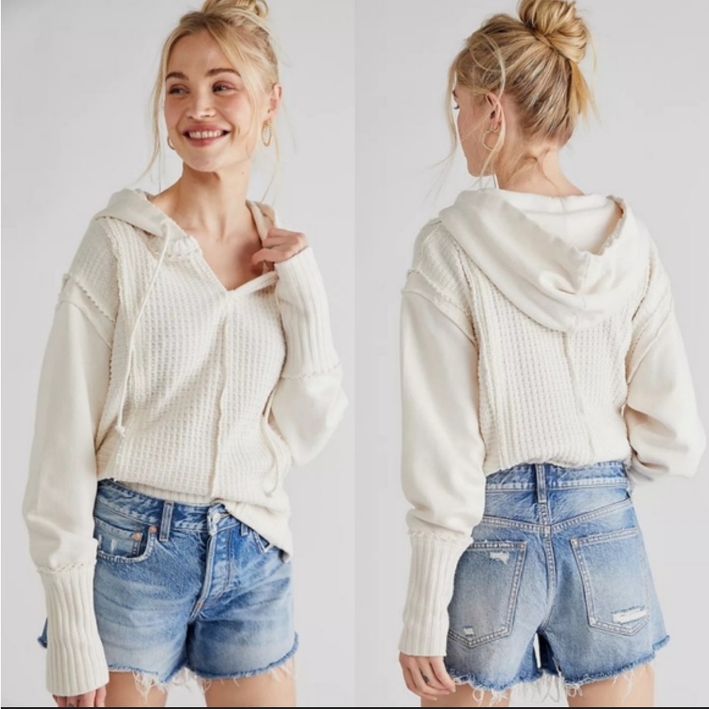 Free People Good Times Relaxed womens jean shorts In Beach Bum Denim Sz 32 $68